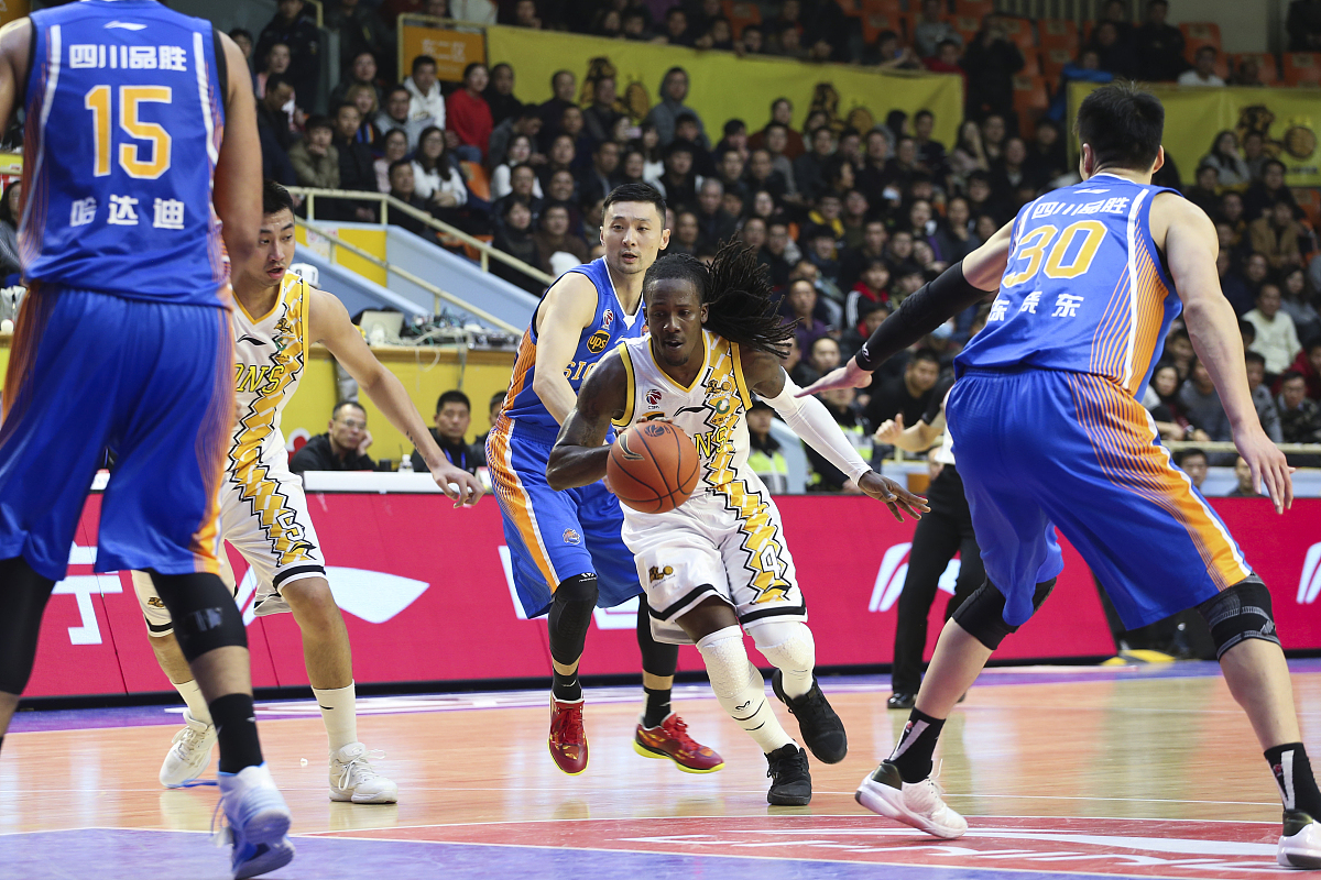 丹佛掘金发布备战花絮，今夜回应争议，欧冠任务艰巨，球队文化再被提及的简单介绍-kaiyun